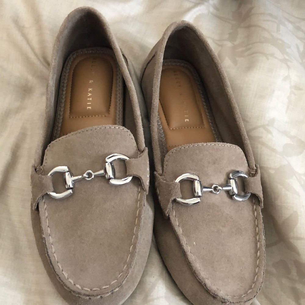 Katie & Kelly tan flats